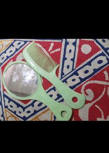 Hello Kitty Comb And Mirror