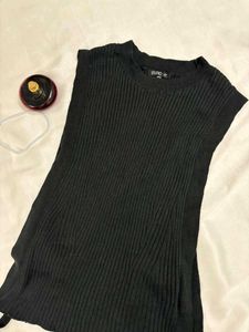 Sleeveless Knit Top
