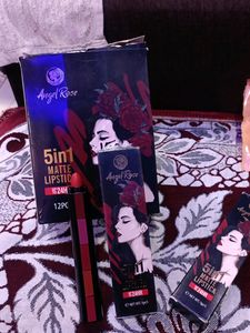 5 In 1 Lipstic 😍
