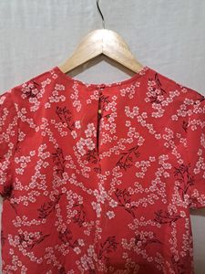 Floral Print Red Top (Women&#39;s)