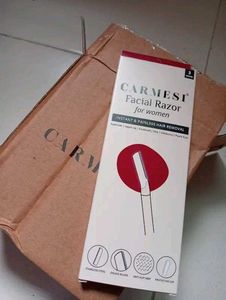 Carmesi Face Razor 3 N