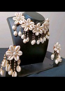 Cowrie Shell (समुद्री शंख) ज्वेलरी सेट्स