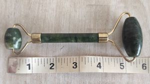 Dark Green Real Jade Face Massager Roller – UNUSED