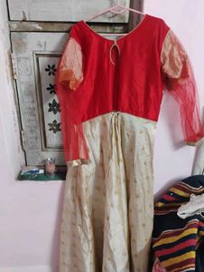 Gorgeous Red &amp; Gold Zardozi Gown