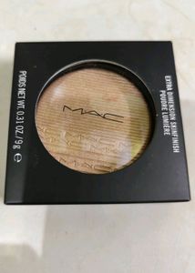 Mac Extra Dimention Skinfinish Highlighter
