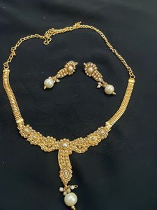 Golden pearl set
