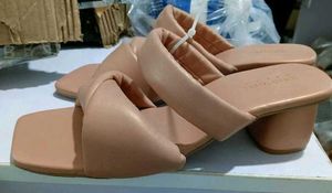 New With Tag Talkio Talks Heels
