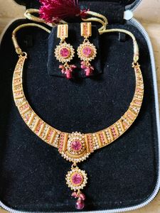 Necklace Set