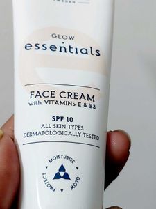 Oriflame Glow Essentials Face Cream