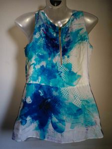 🎁Buy 1, Get 1 Free🎁Abstract Print Top Size small