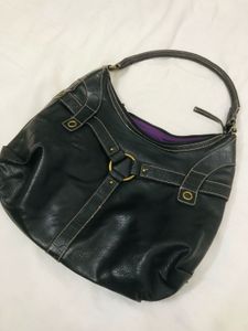 authentic 💯 Black Hobo Bag