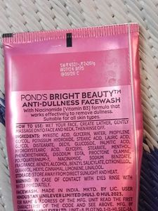 Upto 65% Left  Pond&#39;s Bright Beauty Facewash