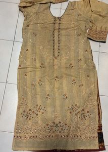 Embroidery Suits Pack Of 2