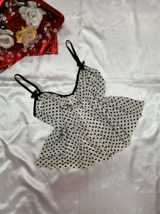 Cropped Polka Dot Camisole🖤🤍