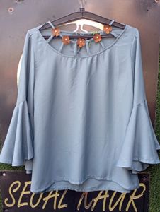 Stylish Neckline Top