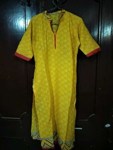 Beautiful Yellow 🟡 Kurti