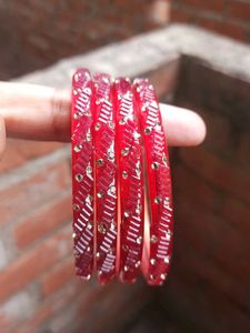 Red Bangles - Set of 3 And 4 Kade