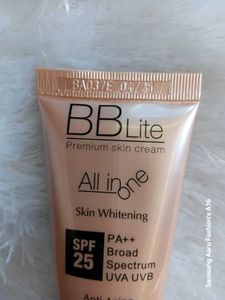 BB Lite Premium Skin Cream SPF 25