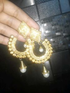 Earings