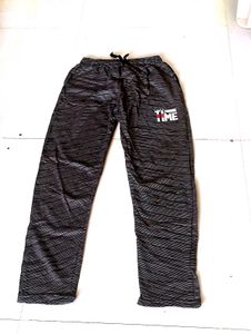 Unisex Graphic Tracks