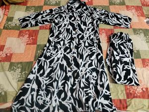 Chic Black &amp; White Dress