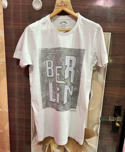 True Urban Half Sleeves White T-shirt For Mens