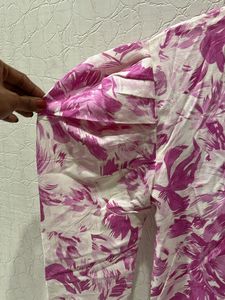 Floral Printed Crop Length Top