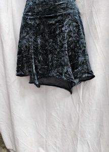 82310. Velvet Mini Skirt