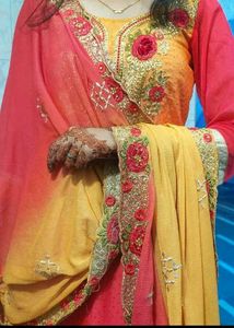 Elegant Kurta Set & Dupatta