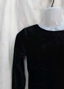 Elegant Black Velvet Maxi Dress