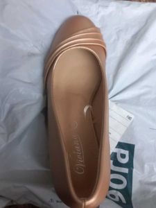 Elegant Gold Ballet Flats