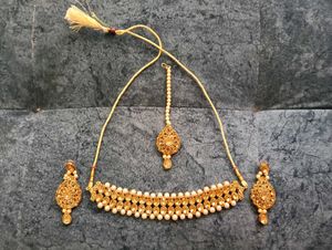 Gold & Pearl Indian Jewelry Set