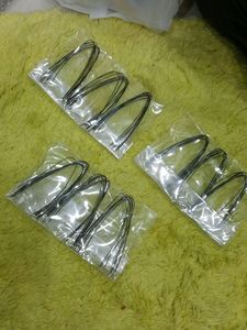 Invisible &#39;u&#39; pin for hairs and bun