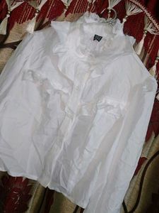 Ruffled White top