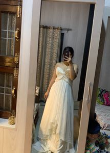 Elegant White Ethnic Gown❤️🎀🦋