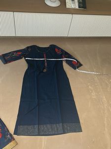 Elegant Navy Blue Floral Kurta Set