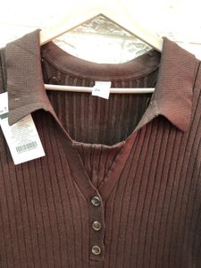 Brown Ribbed Knit Polo Top🌷🎗️
