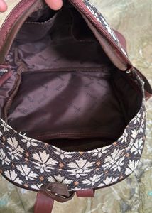 Zouk Floral Print Backpack