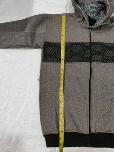 Stylish Grey Zip-Up Hoodie