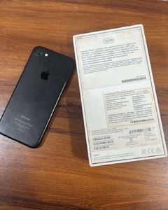 iPhone 7 - Black