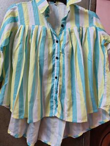 New Unused Beautiful Up& Down Style Top