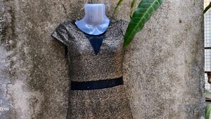 I. GOLD SEXY BODYCON
