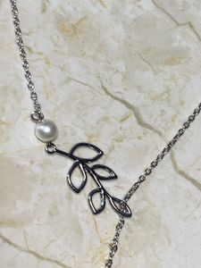 Pearl &amp; Leaf Silver Necklace