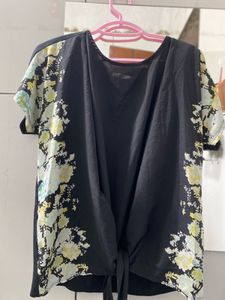 Floral Trim Tie-Front Top Xl Size (2 Items)