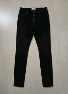 Black High-Waisted Jeans