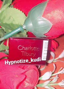 Charlotte Tilbury Mini Airbrush Compact