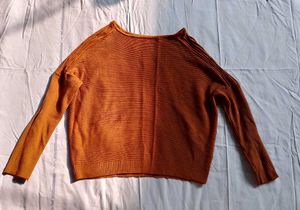 Ribbed Knit Sweater 🧶