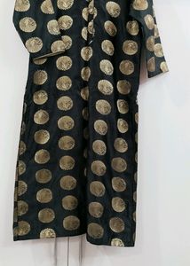 Beautiful Black Colour Banarsi Silk Kutra