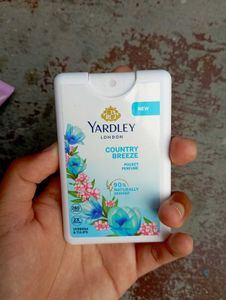 SUNSCREEN , Face Mask AND mini Perfume Combo 🌷