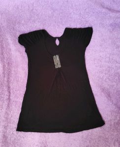 Simple Black Top